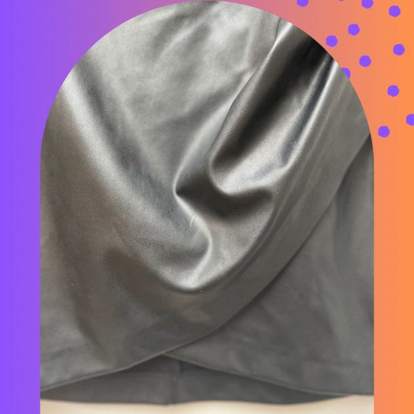 Dynamite Faux Leather Mini Skirt Size Large - Picture 4 of 5